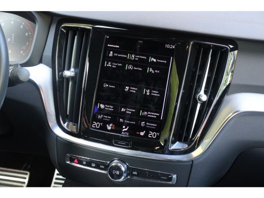 Volvo  S60 2.0 B5 R-Design | Adaptive Cruise | BLIS | Camera | Stuur/stoelverwarming ActivLease financial lease