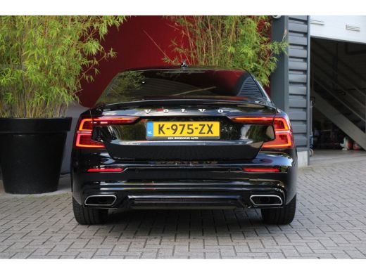 Volvo  S60 2.0 B5 R-Design | Adaptive Cruise | BLIS | Camera | Stuur/stoelverwarming ActivLease financial lease