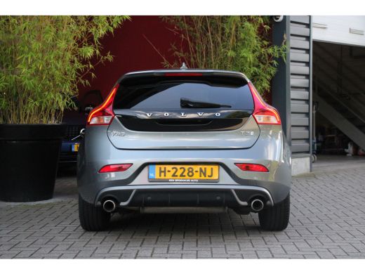 Volvo  V40 1.5 T3 Polar+ Sport | Harman/Kardon | Panoramadak | Camera | Keyless ActivLease financial lease