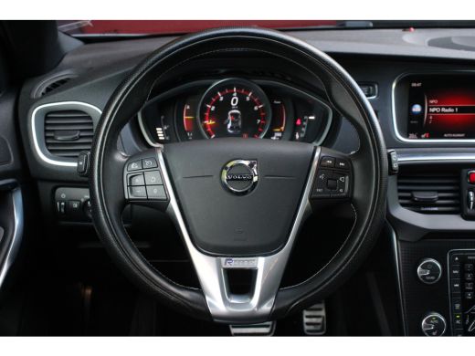 Volvo  V40 1.5 T3 Polar+ Sport | Harman/Kardon | Panoramadak | Camera | Keyless ActivLease financial lease