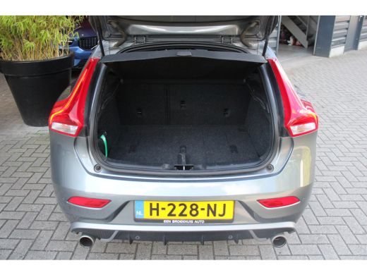 Volvo  V40 1.5 T3 Polar+ Sport | Harman/Kardon | Panoramadak | Camera | Keyless ActivLease financial lease