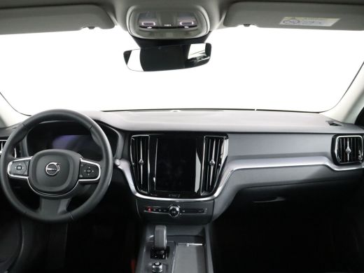 Volvo  V60 2.0 B3 Essential Edition | Stoel & stuurwielverwarming | Trekhaak | Parkassist camera | DAB+ | ActivLease financial lease