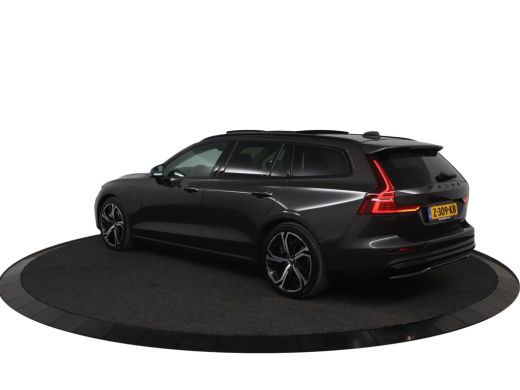 Volvo  V60 2.0 T6 Plug-in hybrid AWD Plus Dark | Panoramisch schuif/kanteldak | Stoel & stuurwielverwarming ... ActivLease financial lease
