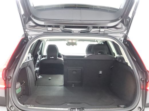 Volvo  V60 2.0 T6 Plug-in hybrid AWD Plus Dark | Panoramisch schuif/kanteldak | Stoel & stuurwielverwarming ... ActivLease financial lease