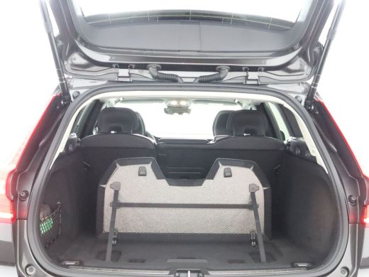 Volvo  V60 2.0 T6 Plug-in hybrid AWD Plus Dark | Panoramisch schuif/kanteldak | Stoel & stuurwielverwarming ... ActivLease financial lease