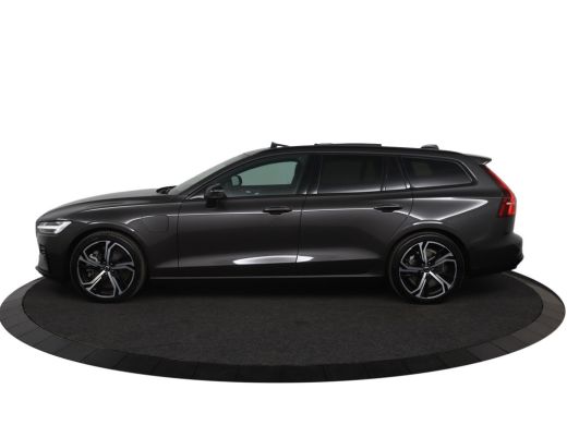Volvo  V60 2.0 T6 Plug-in hybrid AWD Plus Dark | Panoramisch schuif/kanteldak | Stoel & stuurwielverwarming ... ActivLease financial lease