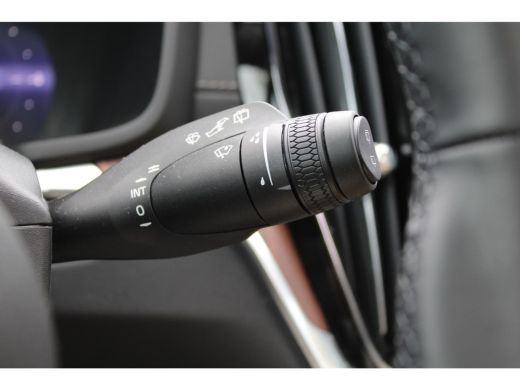 Volvo  V60 T6 AWD Ultra Dark | Styling-Pakket | Bowers & Wilkins |  Head-Up Display | Stoel massage + Ventil... ActivLease financial lease