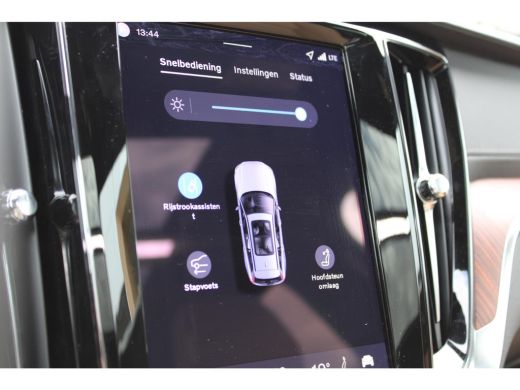 Volvo  V60 T6 AWD Ultra Dark | Styling-Pakket | Bowers & Wilkins |  Head-Up Display | Stoel massage + Ventil... ActivLease financial lease