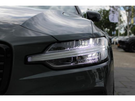 Volvo  V60 T6 AWD Ultra Dark | Styling-Pakket | Bowers & Wilkins |  Head-Up Display | Stoel massage + Ventil... ActivLease financial lease