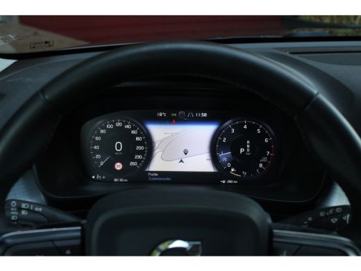 Volvo  XC40 1.5 T3 Momentum Pro | Panoramadak | Camera | Lane Keeping ActivLease financial lease