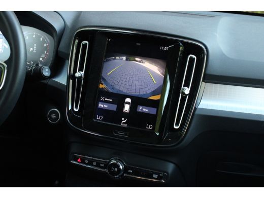Volvo  XC40 1.5 T3 Momentum Pro | Panoramadak | Camera | Lane Keeping ActivLease financial lease