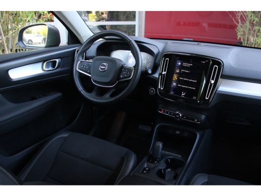 Volvo  XC40 1.5 T3 Momentum Pro | Panoramadak | Camera | Lane Keeping ActivLease financial lease