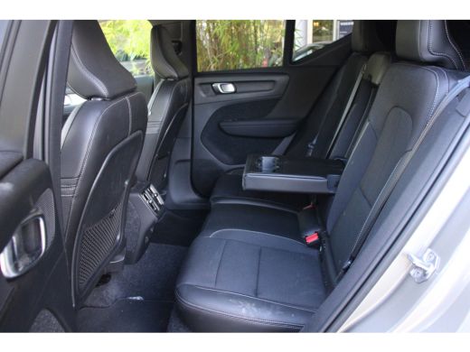 Volvo  XC40 1.5 T3 Momentum Pro | Panoramadak | Camera | Lane Keeping ActivLease financial lease
