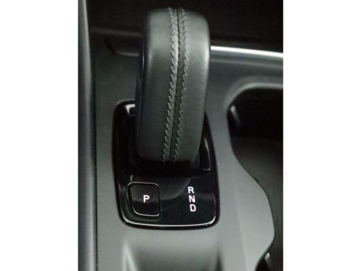 Volvo  XC40 1.5 T5 Twin Engine Momentum Pro | Climate Control | High Performance Audio | Cruise Control | Par... ActivLease financial lease