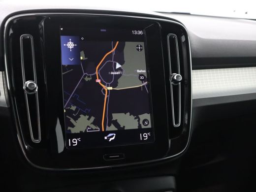 Volvo  XC40 1.5 T5 Twin Engine Momentum Pro | Climate Control | High Performance Audio | Cruise Control | Par... ActivLease financial lease