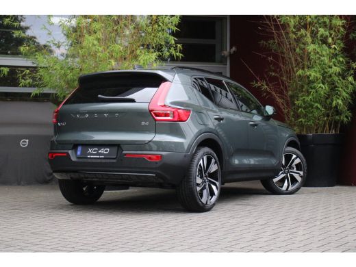 Volvo  XC40 2.0 B4 Plus Dark | 20" Velgen | Matrix LED | 360 Camera | Panoramadak | Pilot Assist ActivLease financial lease