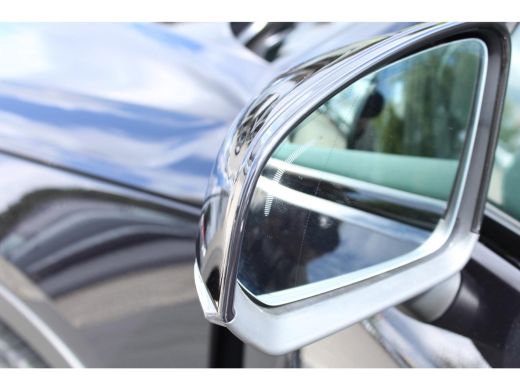 Volvo  XC40 B4 Plus Dark | Stoel + Stuurwielverwarming |  Trekhaak | Adaptieve cruise control | BLIS | ActivLease financial lease