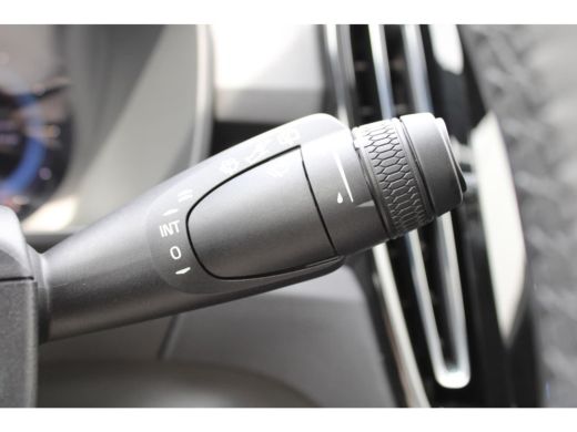 Volvo  XC40 Single Motor Extended Range Plus 82 kWh | Stoel & stuurwielverwarming | Warmtepomp | Adaptieve cr... ActivLease financial lease