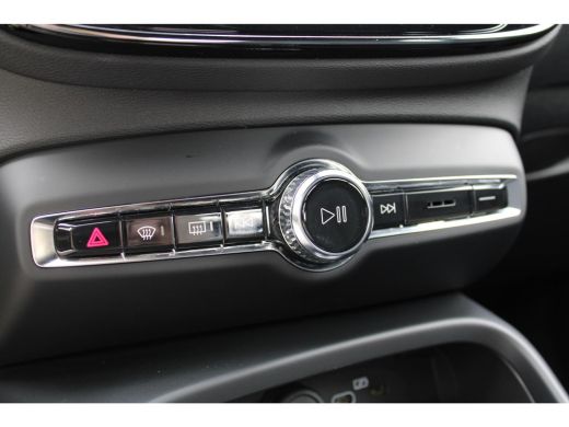 Volvo  XC40 Single Motor Extended Range Plus 82 kWh | Stoel & stuurwielverwarming | Warmtepomp | Adaptieve cr... ActivLease financial lease