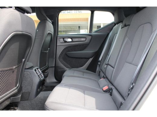 Volvo  XC40 Single Motor Extended Range Plus 82 kWh | Stoel & stuurwielverwarming | Warmtepomp | Adaptieve cr... ActivLease financial lease