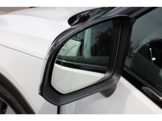Volvo  XC40 Single Motor Extended Range Plus 82 kWh | Stoel & stuurwielverwarming | Warmtepomp | Adaptieve cr... ActivLease financial lease
