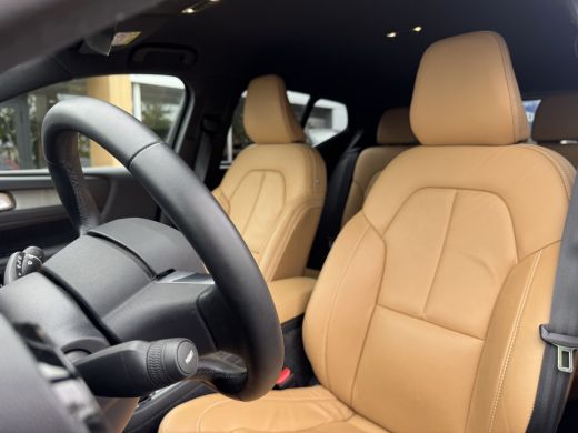 Volvo  XC40 T4 Inscription | Parkeercamera | Keyless entry | Standkachel | ActivLease financial lease