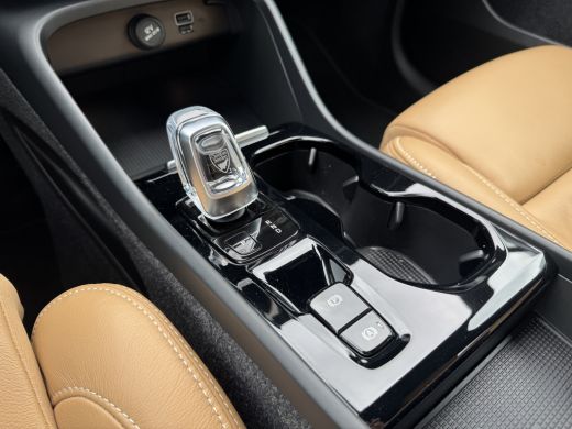 Volvo  XC40 T4 Inscription | Parkeercamera | Keyless entry | Standkachel | ActivLease financial lease
