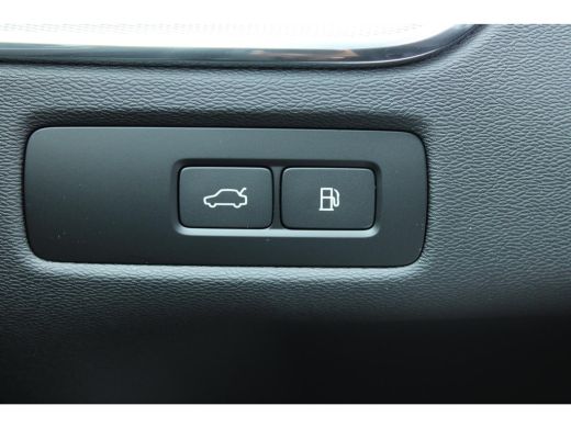 Volvo  XC60 2.0 T6 Plug-in hybrid AWD Plus Bright | 19" 5-Dubbel Spaaks Glossy Black / Diamond Cut velgen met... ActivLease financial lease