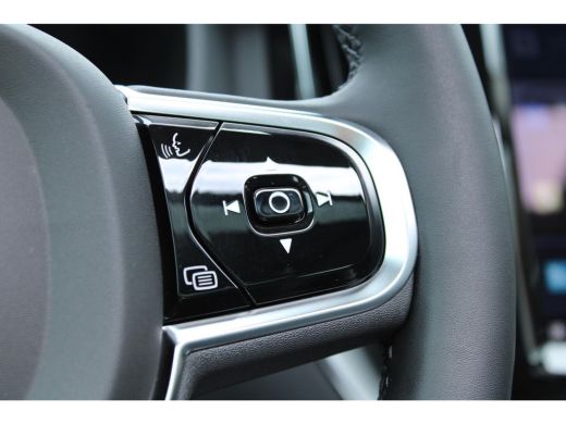 Volvo  XC60 2.0 T6 Plug-in hybrid AWD Plus Bright | 19" 5-Dubbel Spaaks Glossy Black / Diamond Cut velgen met... ActivLease financial lease