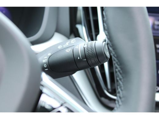 Volvo  XC60 2.0 T6 Plug-in hybrid AWD Plus Bright | 19" 5-Dubbel Spaaks Glossy Black / Diamond Cut velgen met... ActivLease financial lease
