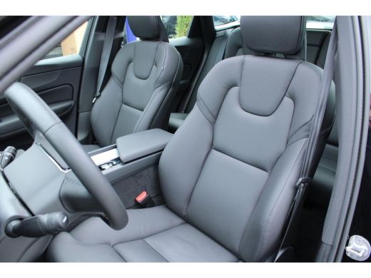 Volvo  XC60 2.0 T6 Plug-in hybrid AWD Plus Bright | 19" 5-Dubbel Spaaks Glossy Black / Diamond Cut velgen met... ActivLease financial lease