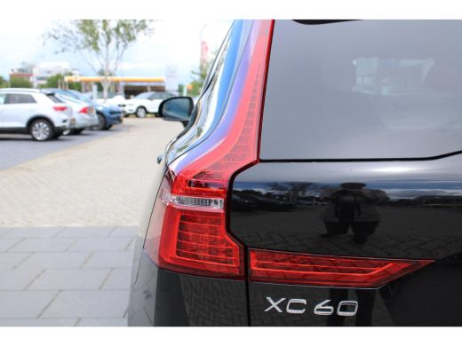 Volvo  XC60 2.0 T6 Plug-in hybrid AWD Plus Dark | 360 Camera | Stoel + Stuurwielverwarming | Trekhaak | ActivLease financial lease