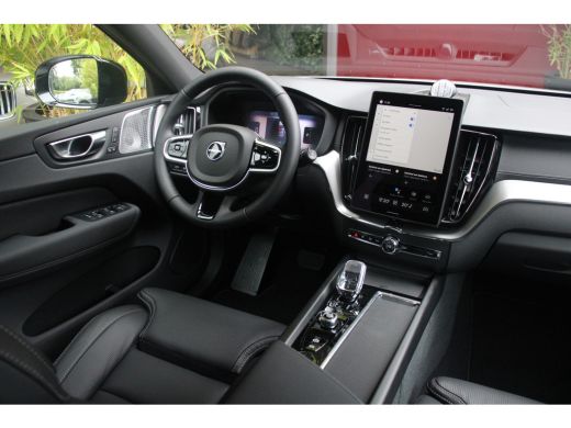 Volvo  XC60 2.0 T6 Plug-in hybrid AWD Ultra Black Edition | 22" Velgen | Luchtvering | Bowers&Wilkins | Panor... ActivLease financial lease