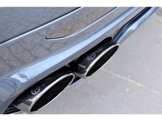 Volvo  XC60 2.0 T8 Plug-in hybrid AWD Ultra Black Edition | Bowers & Wilkins  | Luchtvering | Gelamineerde zi... ActivLease financial lease