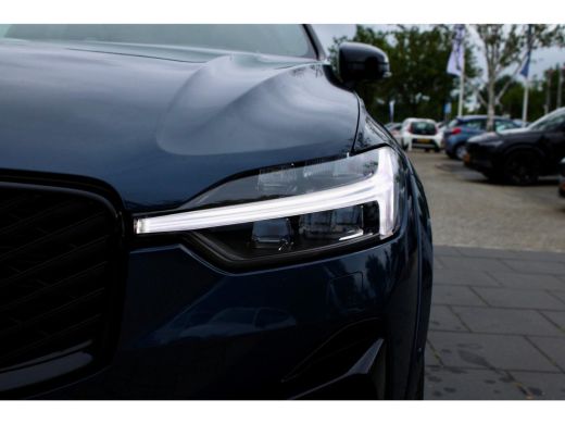 Volvo  XC60 2.0 T8 Plug-in hybrid AWD Ultra Black Edition | Bowers & Wilkins  | Luchtvering | Gelamineerde zi... ActivLease financial lease