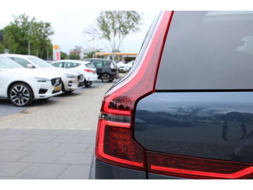 Volvo  XC60 2.0 T8 Plug-in hybrid AWD Ultra Black Edition | Bowers & Wilkins  | Luchtvering | Gelamineerde zi... ActivLease financial lease