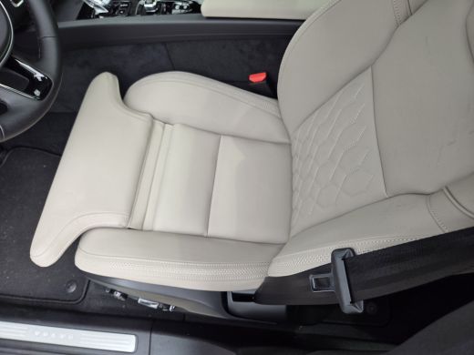 Volvo  XC60 T6 Plug-in hybrid AWD Plus Dark | Forest Lake | Harman Kardon | Pano | ActivLease financial lease