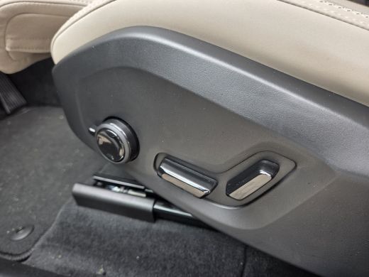 Volvo  XC60 T6 Plug-in hybrid AWD Plus Dark | Forest Lake | Harman Kardon | Pano | ActivLease financial lease
