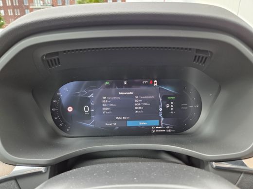 Volvo  XC60 T6 Plug-in hybrid AWD Plus Dark | Forest Lake | Harman Kardon | Pano | ActivLease financial lease