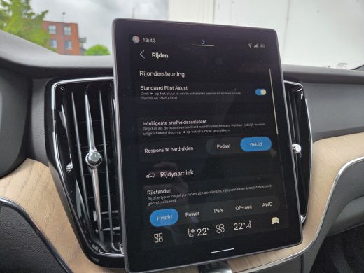 Volvo  XC60 T6 Plug-in hybrid AWD Plus Dark | Nieuw Model | Forest Lake | Harman Kardon | Pano | ActivLease financial lease