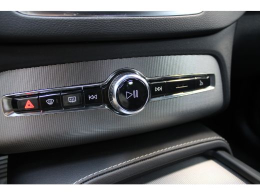 Volvo  XC90 T8 390PK R-Design | HK Audio | Getint Glas | Park Assist | 22'' | Stoel&Stuur Verw. ActivLease financial lease