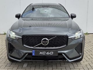 Volvo  XC60 T6 Plug-in hybrid AWD Plus Dark | Forest Lake | Harman Kardon | Pano |