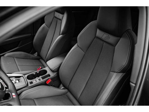 Audi A3 Sportback S-edition | Trekhaak | Stoelverw. voor | Comfortsleutel | Adaptieve Cruise Control ActivLease financial lease