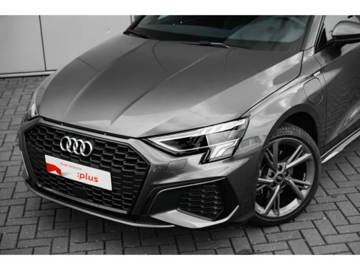 Audi A3 Sportback S-edition | Trekhaak | Stoelverw. voor | Comfortsleutel | Adaptieve Cruise Control ActivLease financial lease