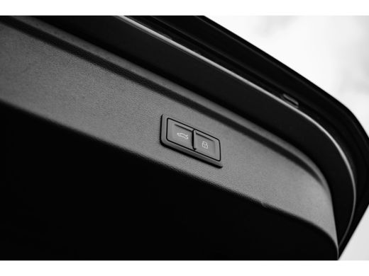 Audi A3 Sportback S-edition | Trekhaak | Stoelverw. voor | Comfortsleutel | Adaptieve Cruise Control ActivLease financial lease