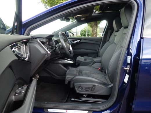 Audi Q4 e-tron 50 quattro S-LINE Competition 77 kWh PANODAK/TREKHAAK 21INCH ActivLease financial lease