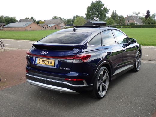 Audi Q4 e-tron 50 quattro S-LINE Competition 77 kWh PANODAK/TREKHAAK 21INCH ActivLease financial lease
