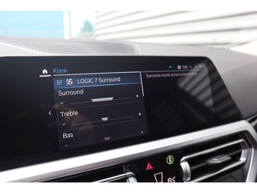 BMW 3 Serie Touring 330e Business Edition Plus Harman Kardon / Camera / Trekhaak / ActivLease financial lease