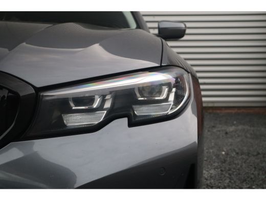 BMW 3 Serie Touring 330e Business Edition Plus Harman Kardon / Camera / Trekhaak / ActivLease financial lease
