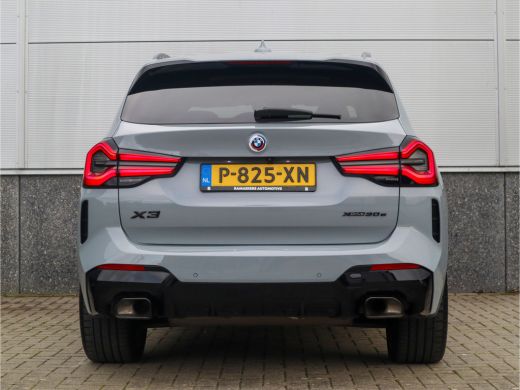 BMW X3 xDrive30e M-Sport SOH 87% / Panorama / 360 camera / Head-Up / Trekhaak / HiFi / Blackline / ActivLease financial lease